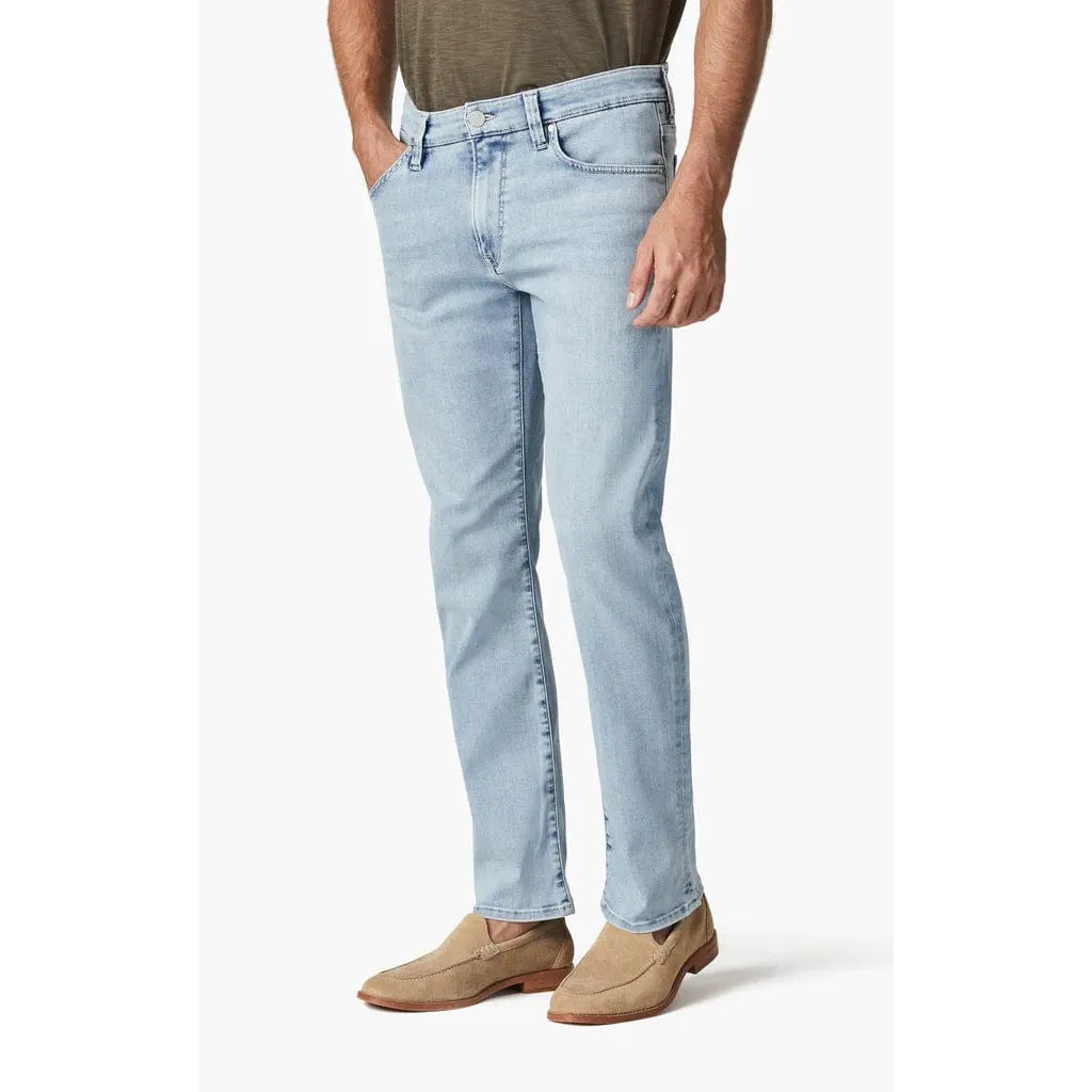 34 Heritage Courage Straight Leg Bleached Urban jeans in light blue denim with high elastane stretch