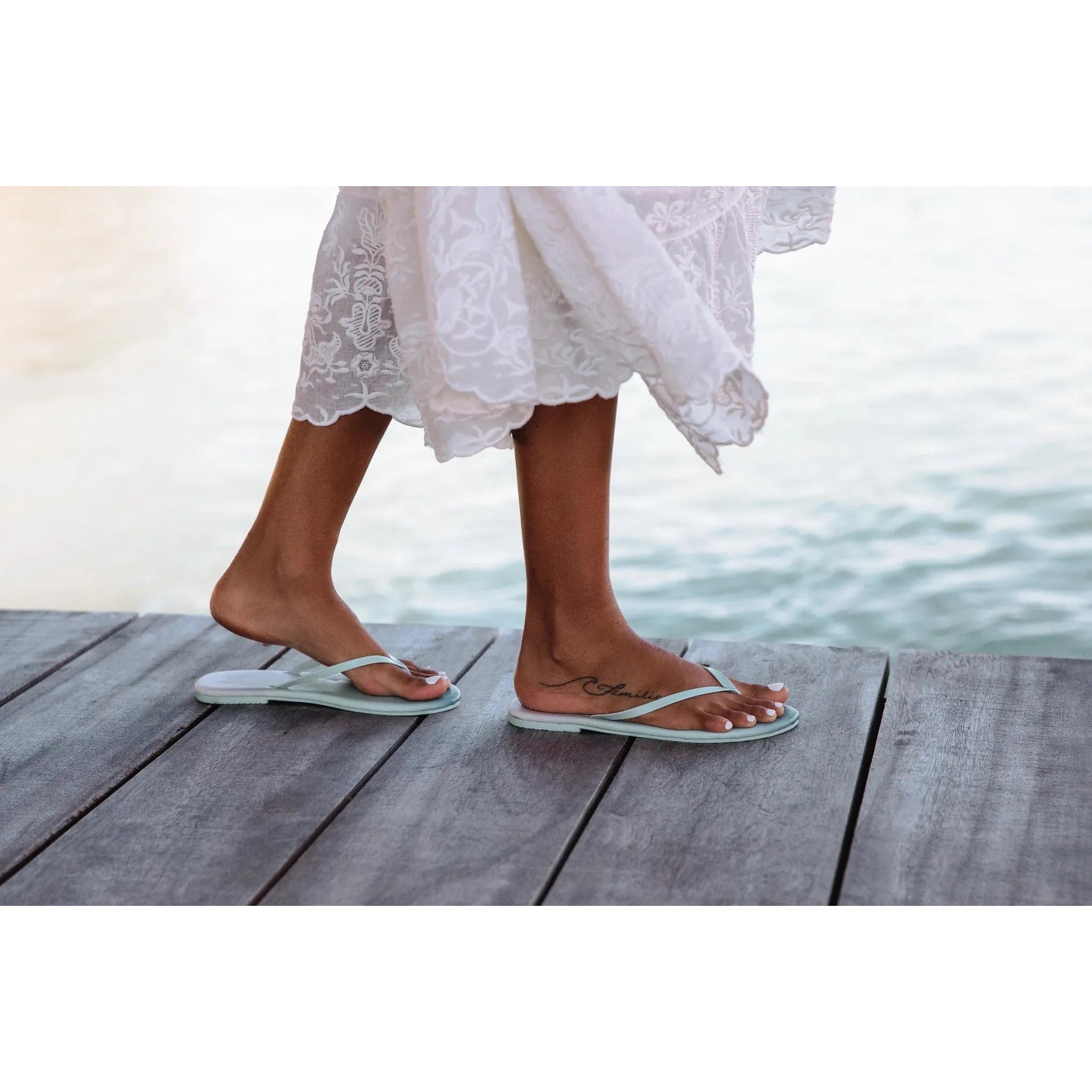 Malvados sales flip flops